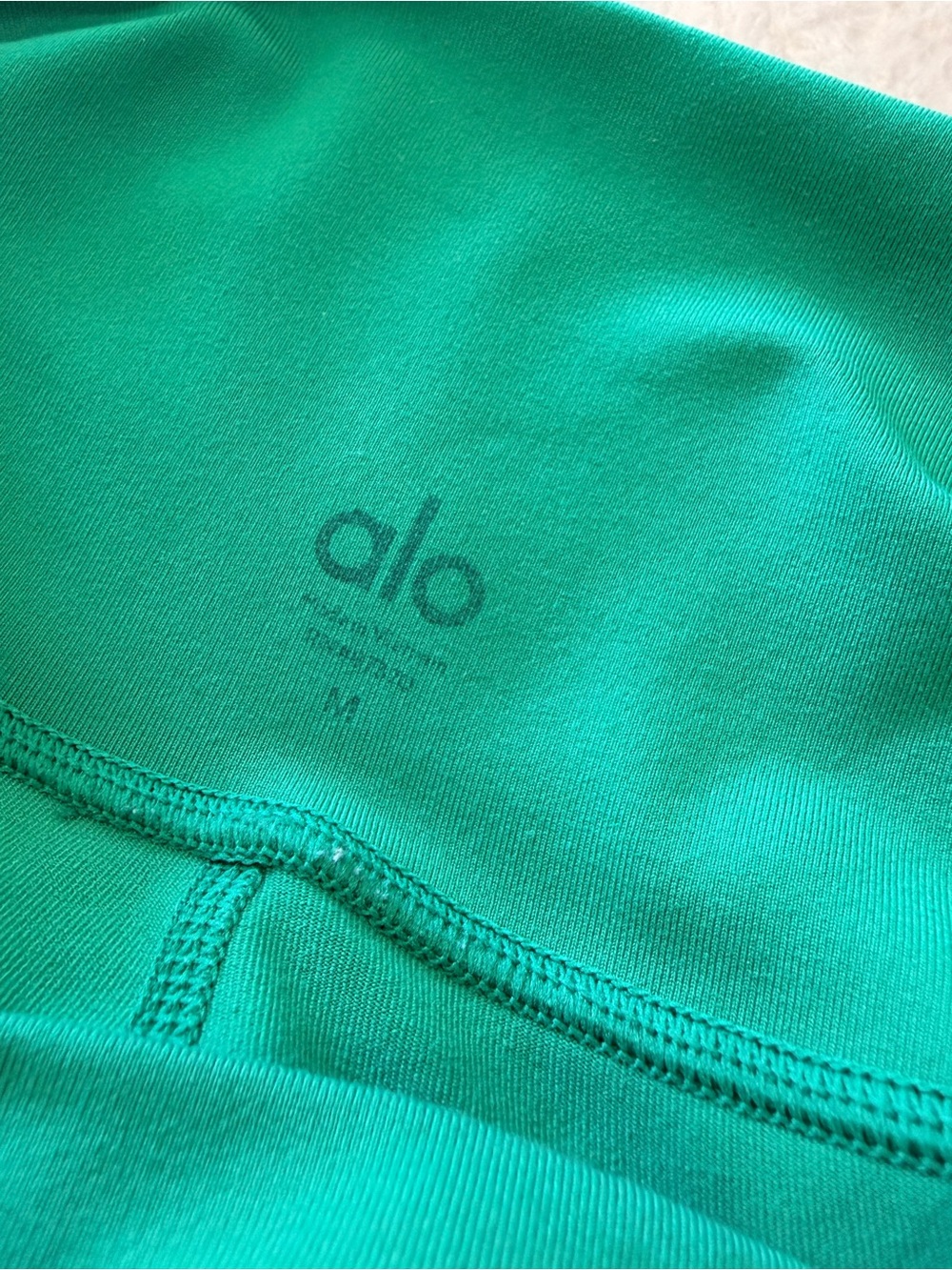 Alo 7/8 Airbrush Leggings - Picture 2 of 3